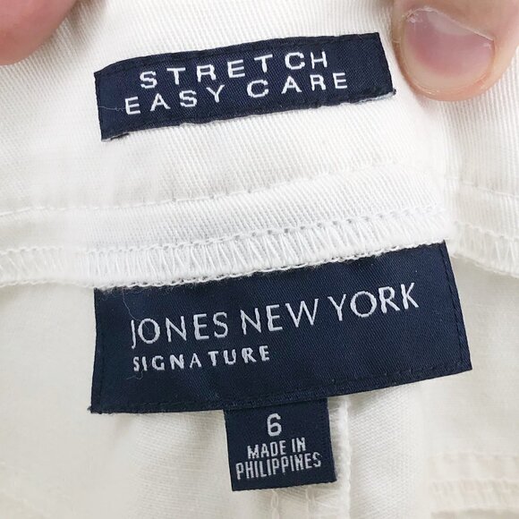 Jones New York Signature Stretch Easy Care White Jeans Women's Size 6 - Picture 2 of 5